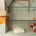 La Grotta - Elegante suite tra arte e natura a Modena