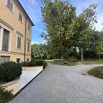 La Grotta - Elegante suite tra arte e natura a Modena Appartamento