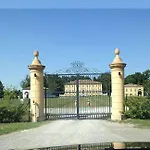 La Grotta - Elegante suite tra arte e natura a Modena Appartamento *