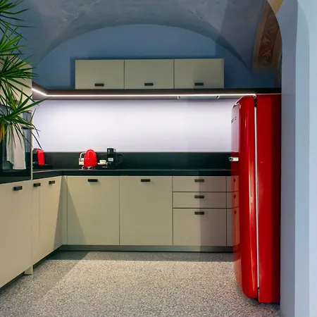 Appartamento La Grotta - Elegante suite tra arte e natura a Modena *