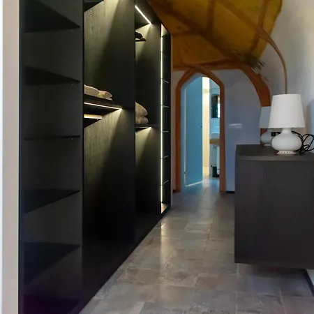 La Grotta - Elegante suite tra arte e natura a Modena * Modena